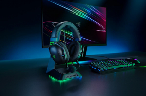 17188744352123-razerblacksharkv2auricolarecablatoapadiglionegiocareneroverde