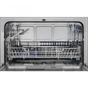 1718892805396-electroluxesf2400owsuperficiepiana6copertif