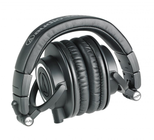 17200431980817-audiotechnicaathm50xcuffiaeauricolarecuffiecablatoapadiglionemusicanero