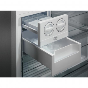 17200861130587-electroluxfrigocongelatoreserie600twintechtotalnofrost192cm