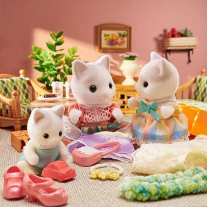 17226315838735-sylvanianfamilies5738actionfiguregiocattolo