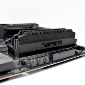 17234131277215-patriotmemoryviper4blackoutmemoria32gb2x16gbddr43600mhz