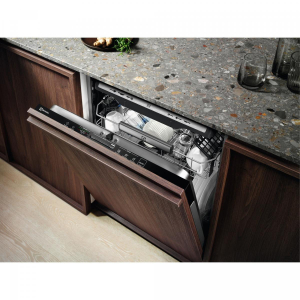 17276893626372-electroluxkecb7310lascomparsatotale14copertid