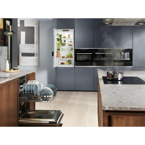 17276893636076-electroluxkecb7310lascomparsatotale14copertid