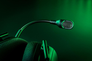 17303780369164-razerblacksharkv2proauricolarewirelessapadiglionegamingbluetoothnero