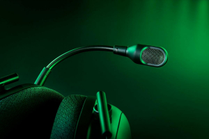 17305557529953-razerblacksharkv2proauricolarewirelessapadiglionegamingbluetoothnero