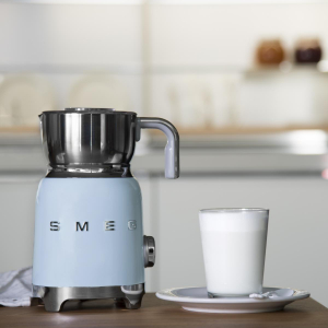 17322006706013-smeg50sstylemff01pbeuazzurro