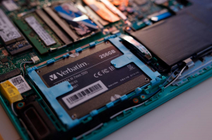 17365565992902-verbatimvi550s3ssd256gb