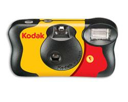 1727777848704-kodakfunflashsingleusecamera2712pic